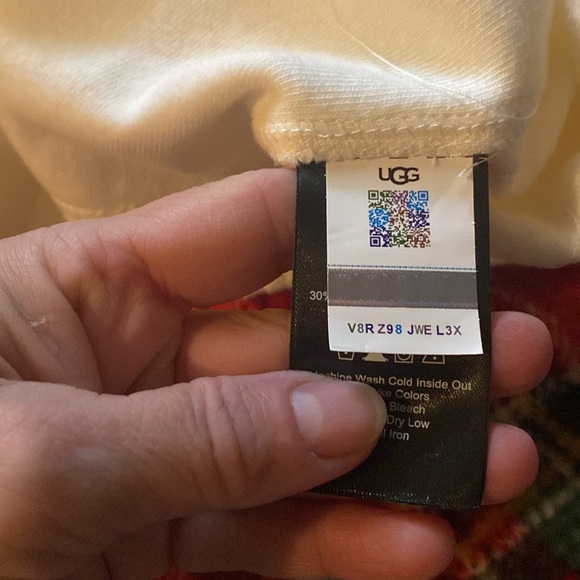 UGG KIYAH MIXED SHORT SLEEVE TOP - Picture 5 of 7